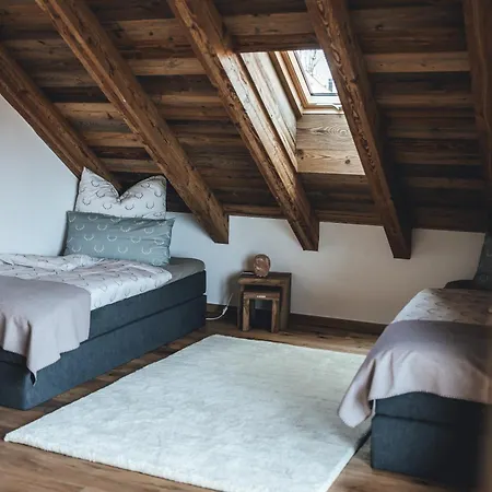Ferienhaus Lechrainchalet Apfeldorf