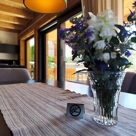 Ferienhaus Lechrainchalet * Apfeldorf