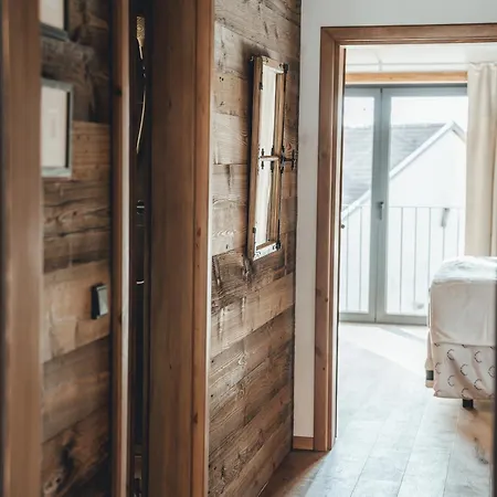 Ferienhaus Lechrainchalet * Apfeldorf